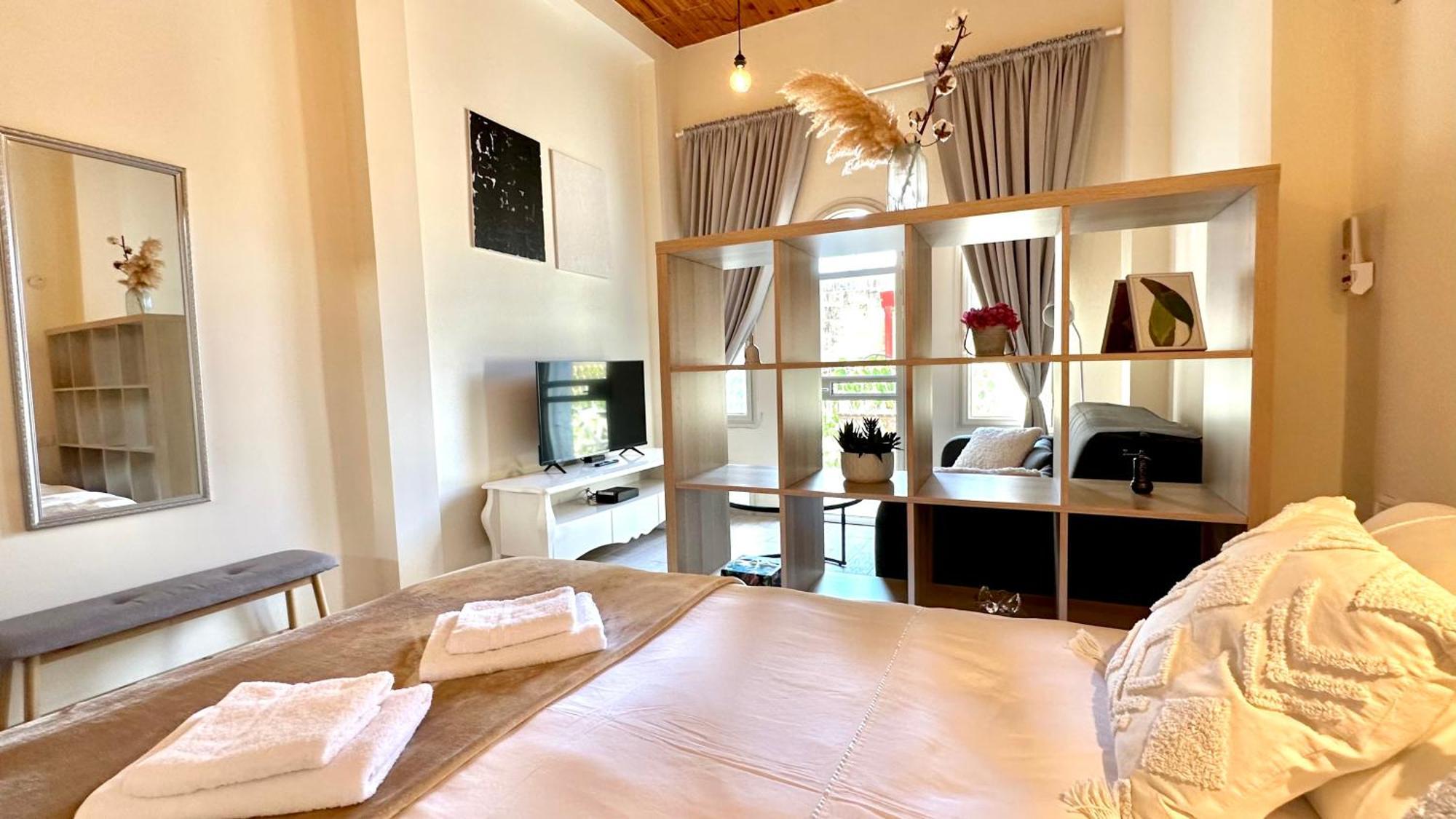 Appartement Beautiful With A Balcony In Downtown