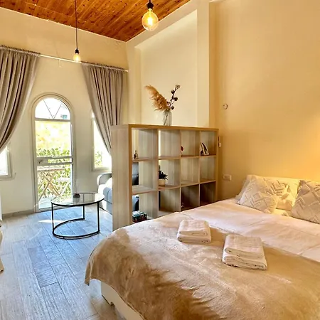 Beautiful Apartment With A Balcony In Downtown Haifa Exterior photo