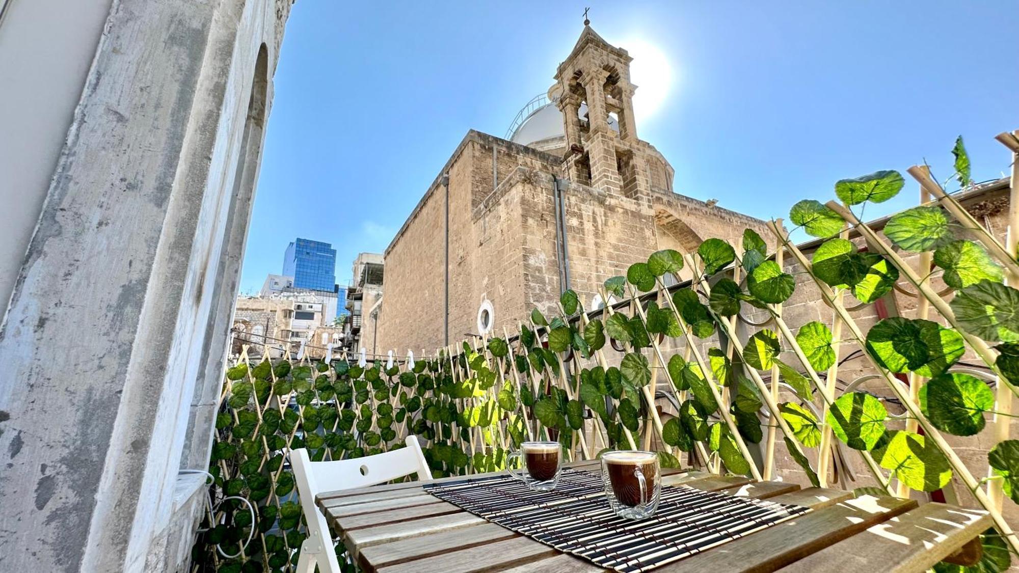 Beautiful With A Balcony In Downtown Apartment Haifa
